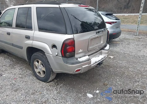 2005 Chevrolet Trailblazer Ls from USA, damaged, VIN 1GNDT13S352346316